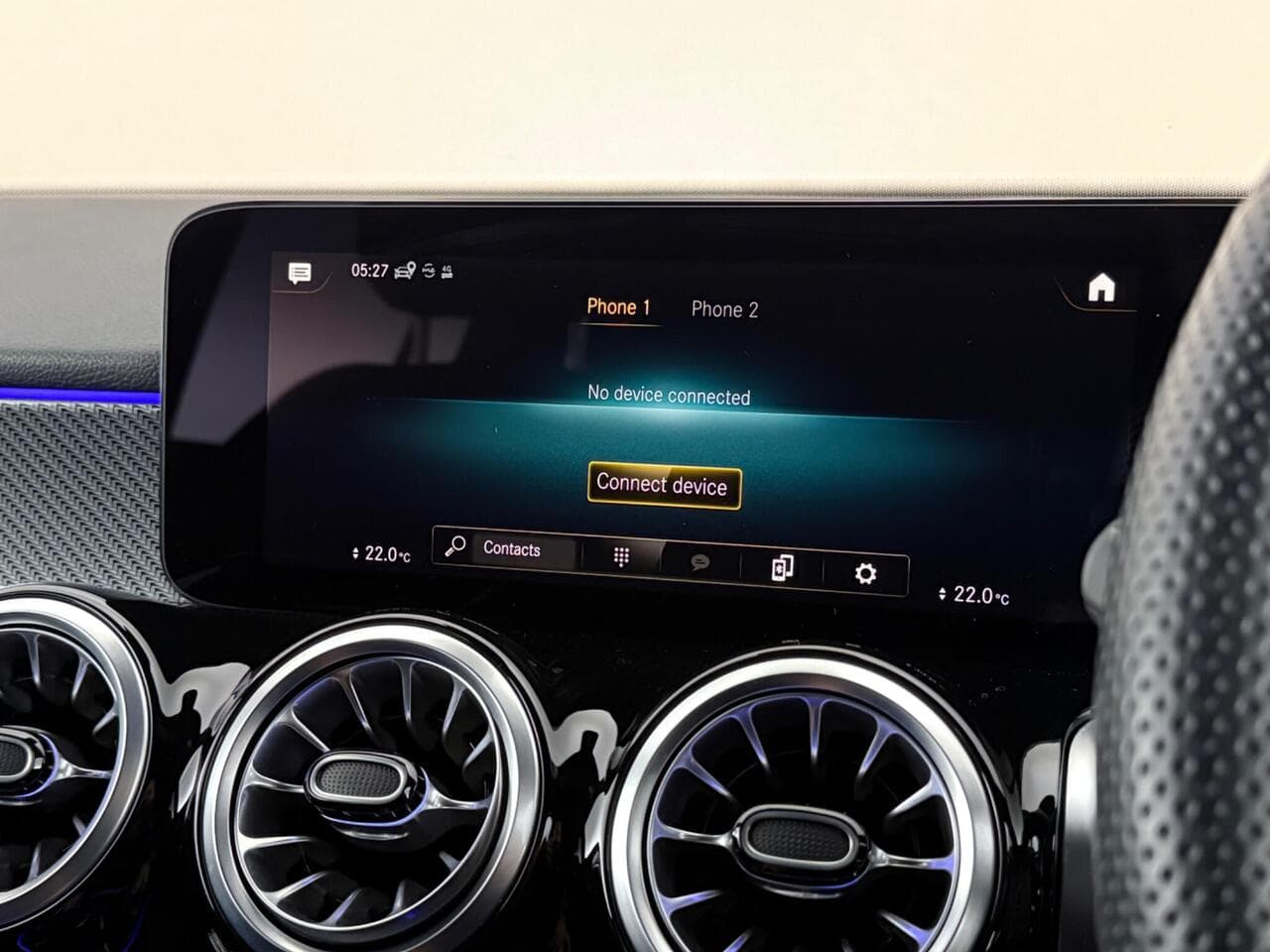 Mercedes-Benz GLB thumbnail Infotainment System