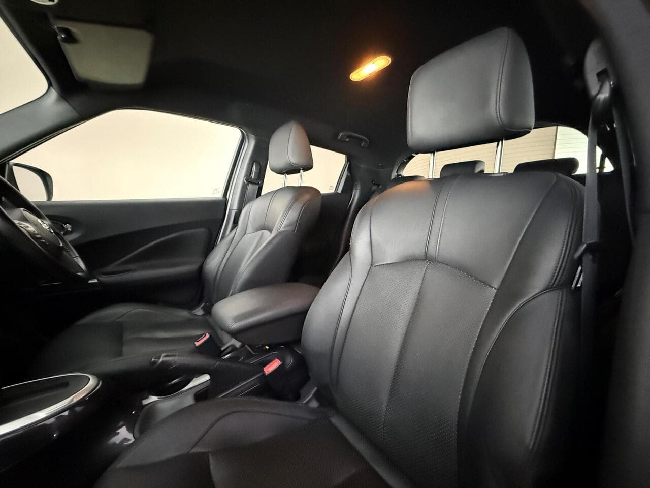 Nissan Juke thumbnail Seat Front Passenger