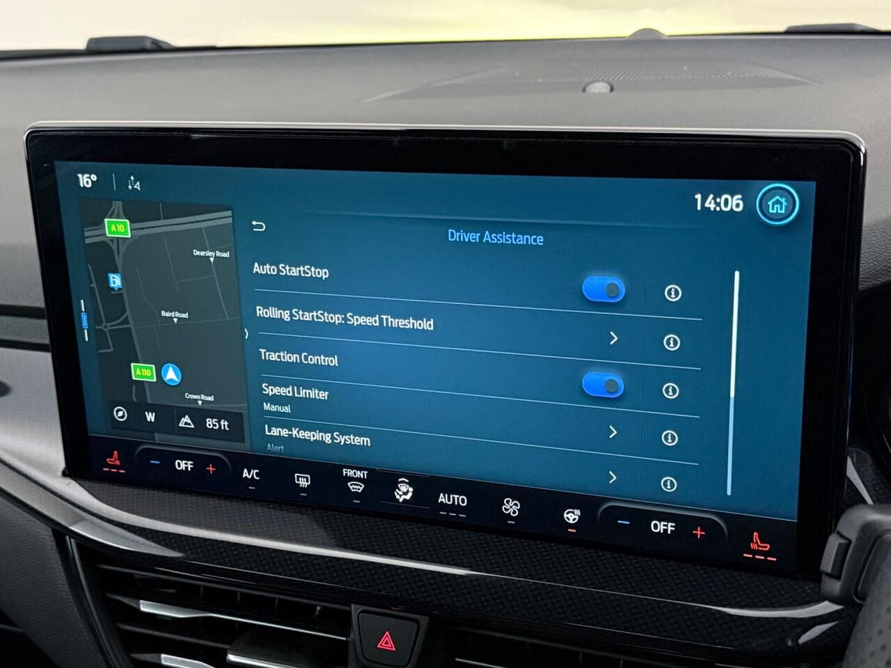 Ford Focus thumbnail Infotainment System