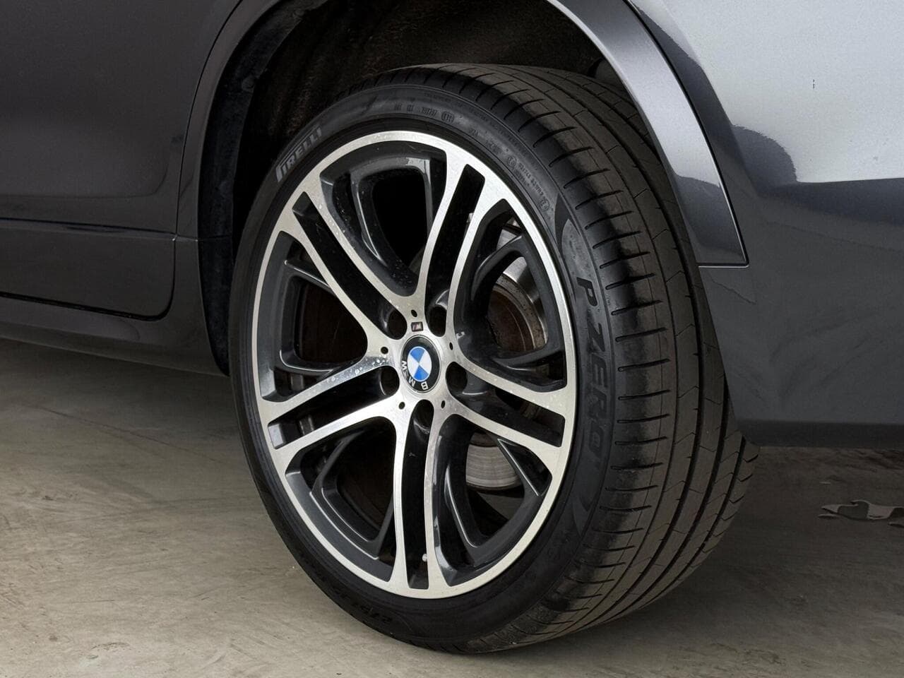 BMW X4 thumbnail Wheel