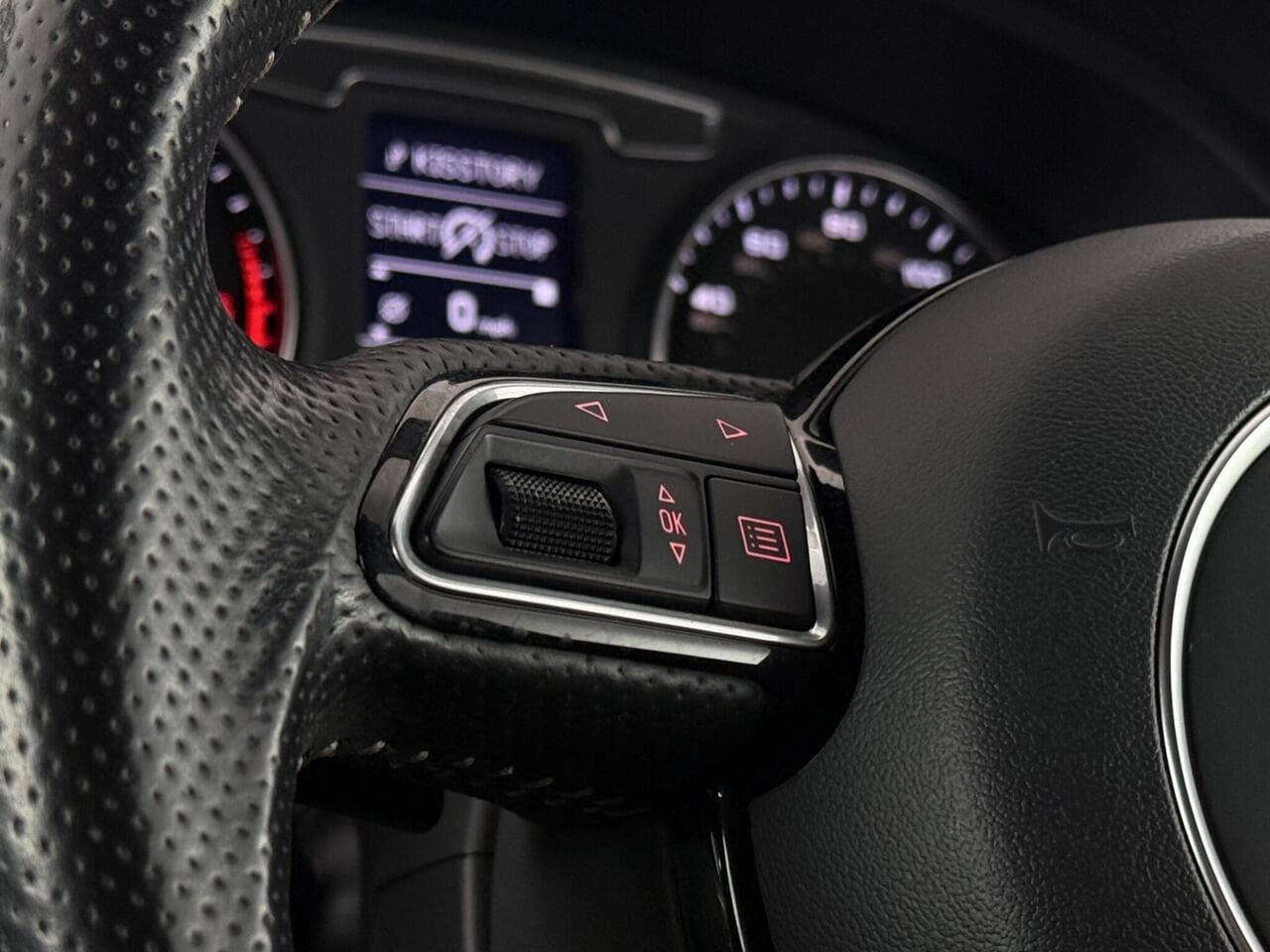 Audi Q3 thumbnail Misc Controls