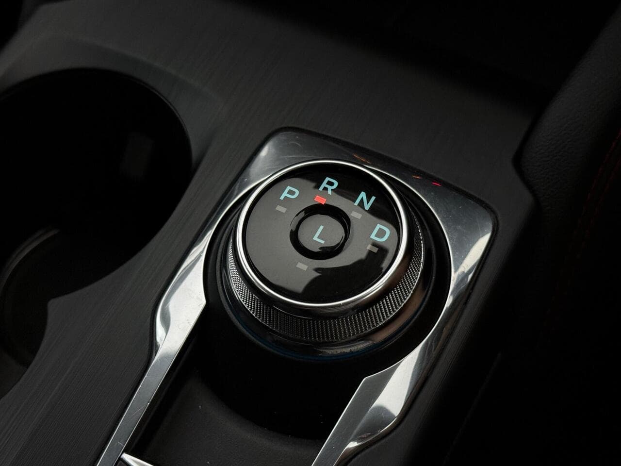 Ford Kuga thumbnail Misc Controls