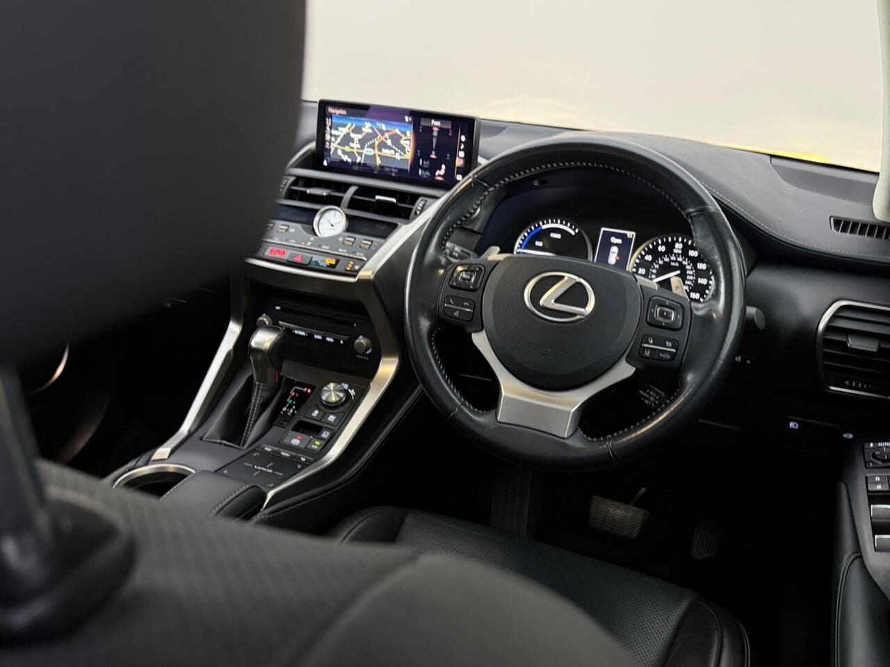 Lexus NX thumbnail Inconclusive