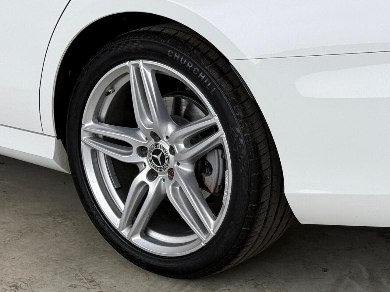 Mercedes-Benz E Class thumbnail Wheel