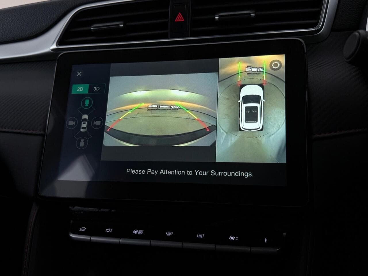 MG MG ZS thumbnail Infotainment System