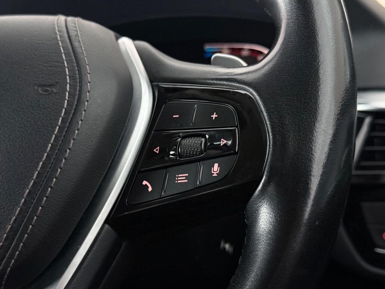 BMW 5 Series thumbnail Misc Controls