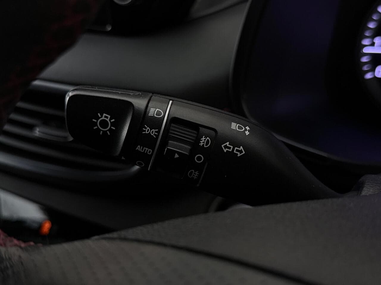 Hyundai TUCSON thumbnail Misc Controls