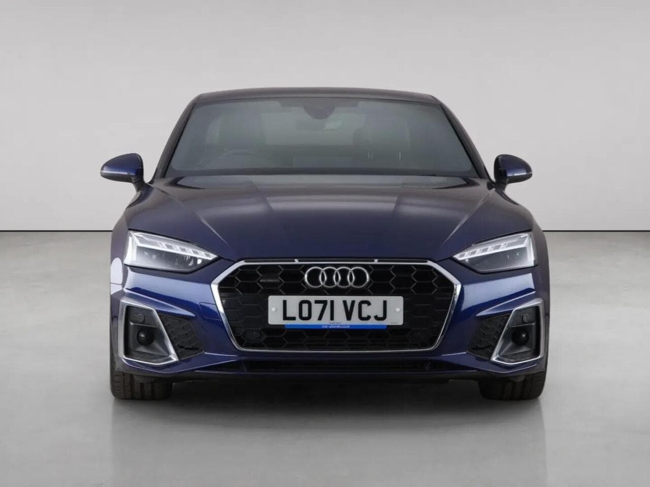 Audi A5 thumbnail Front