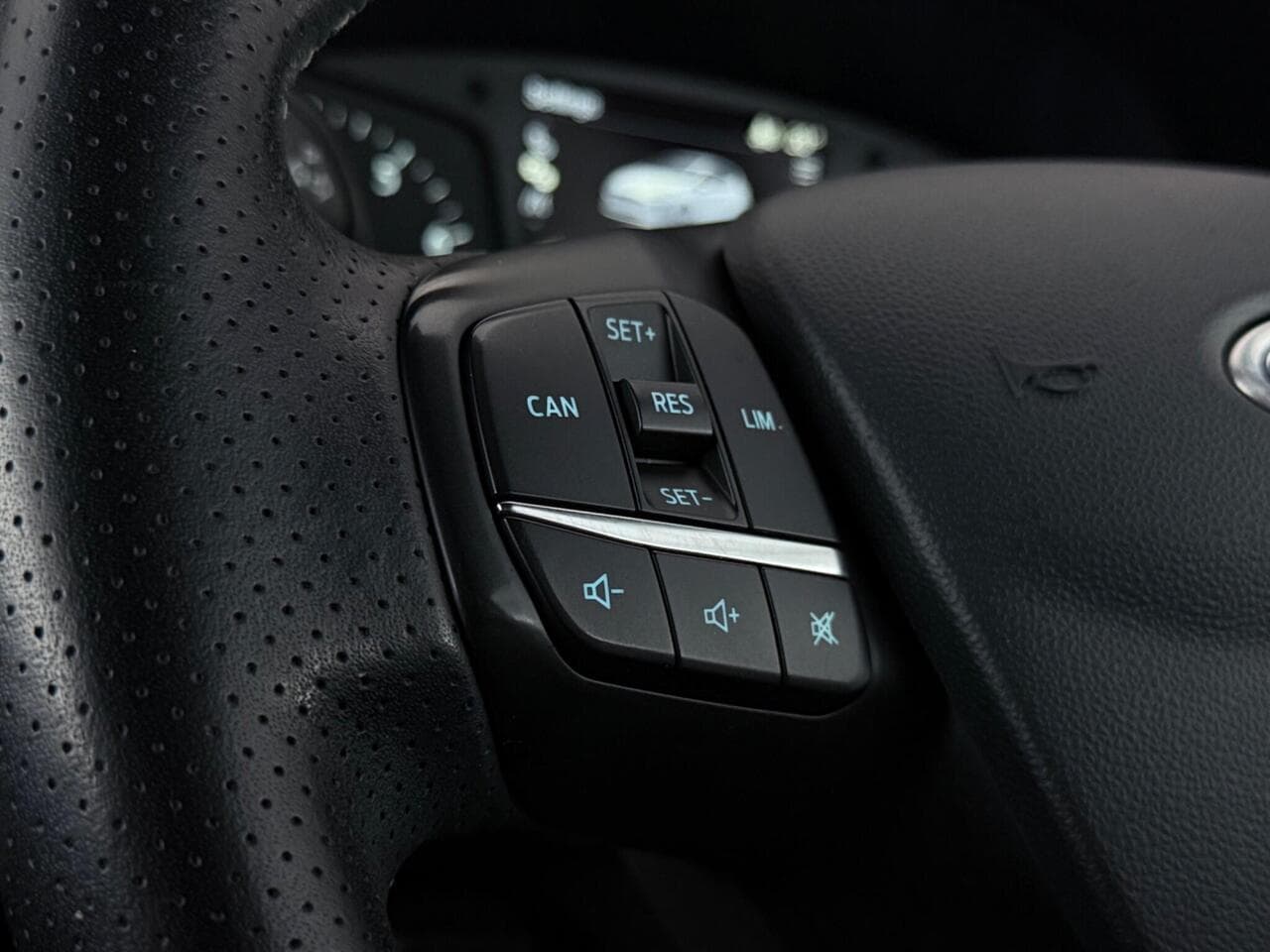 Ford Fiesta thumbnail Misc Controls