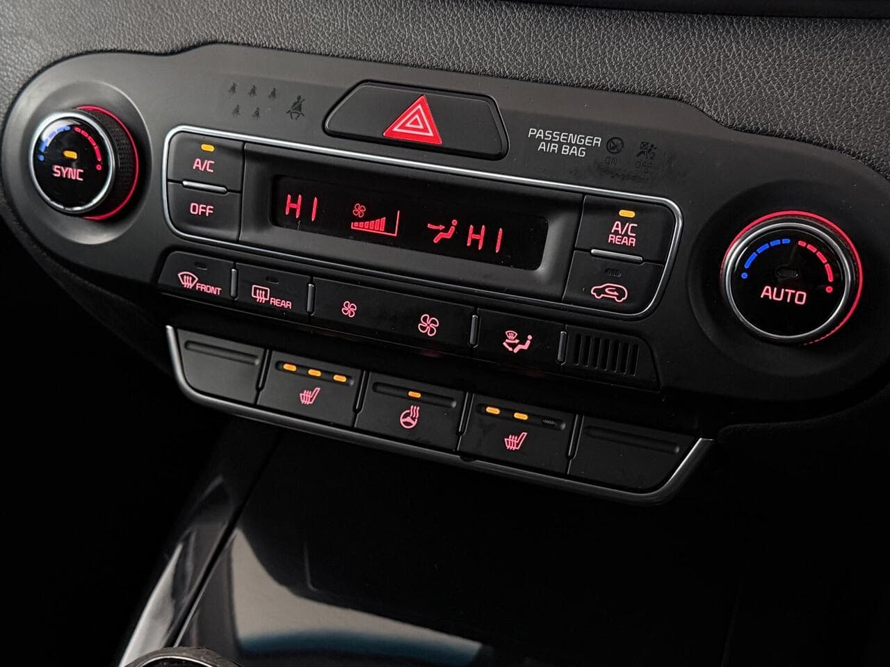 Kia Sorento thumbnail Misc Controls