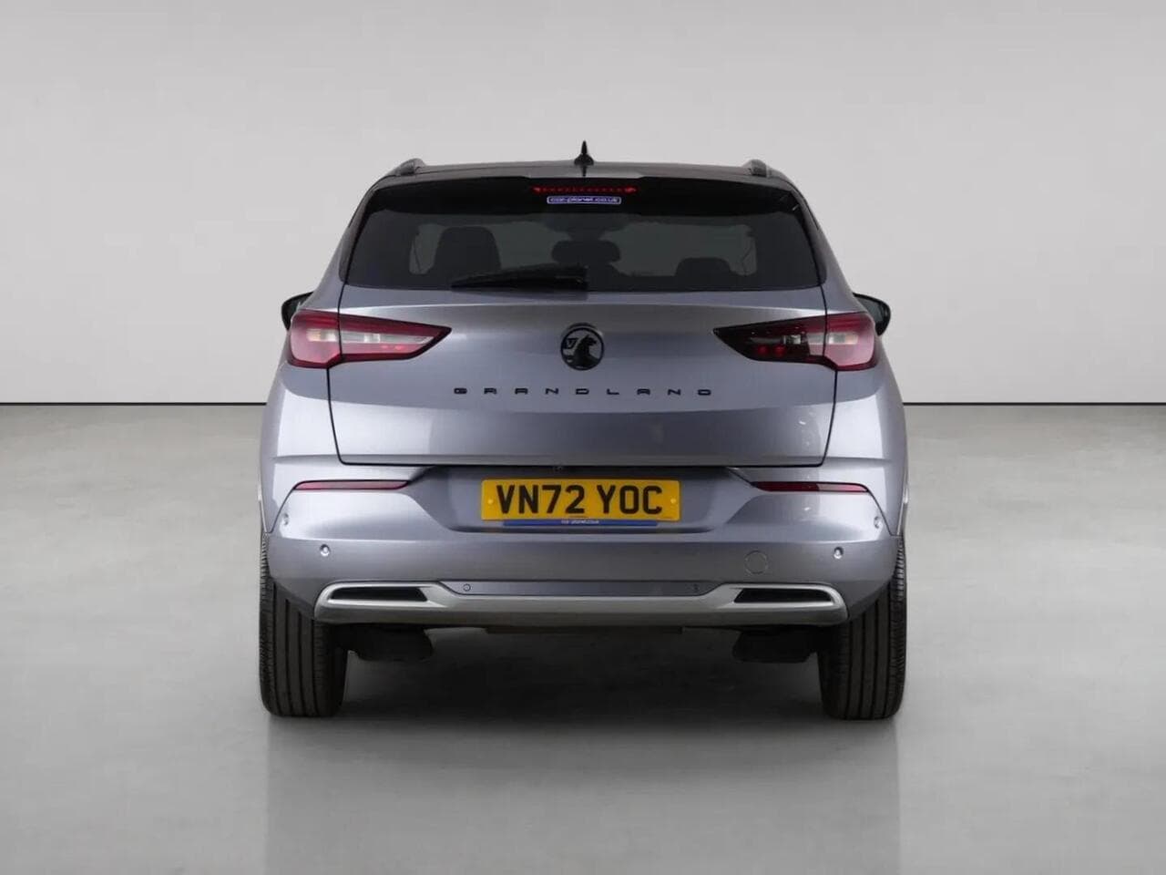 Vauxhall Grandland thumbnail Rear