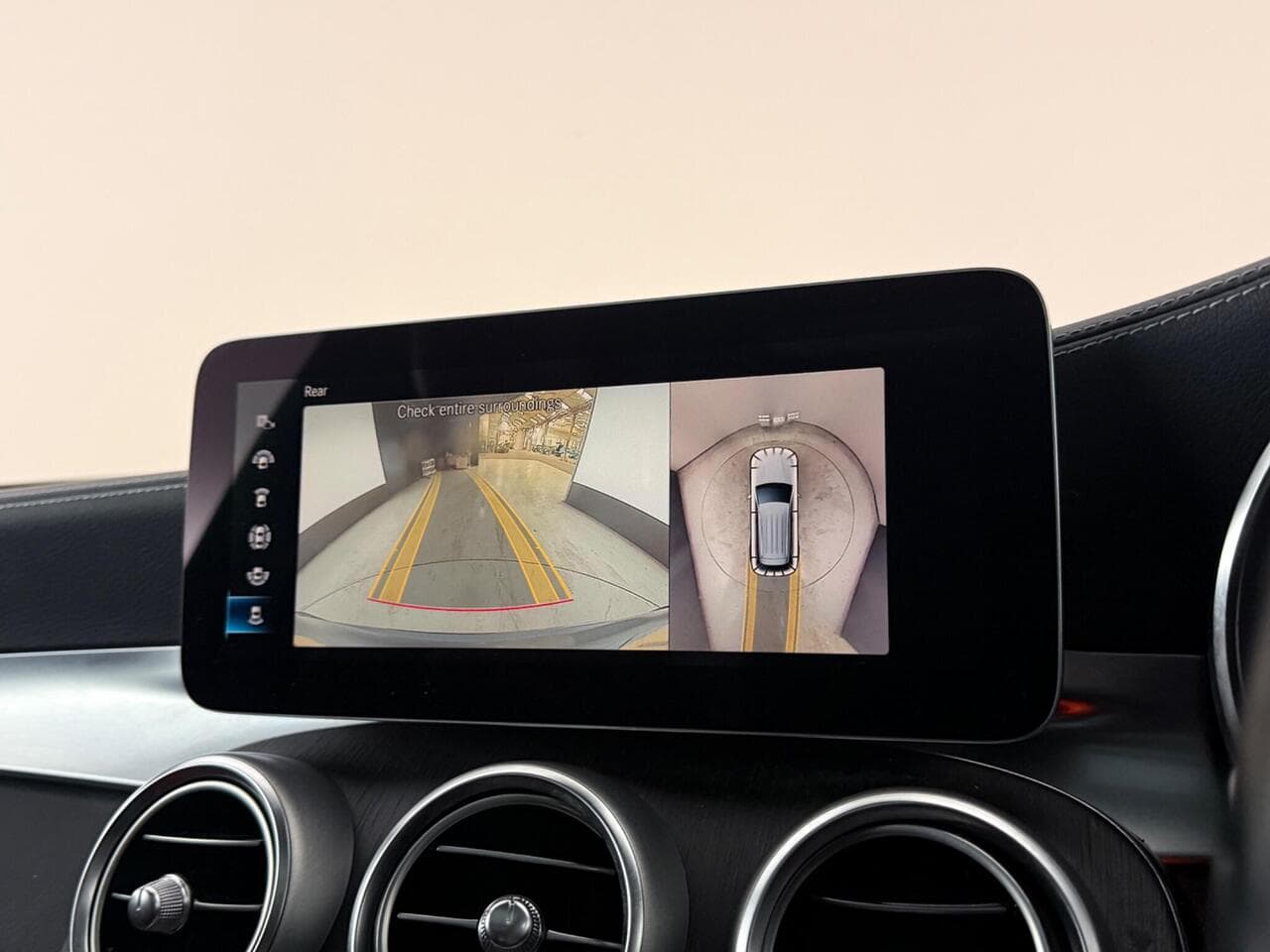 Mercedes-Benz GLC thumbnail Infotainment System
