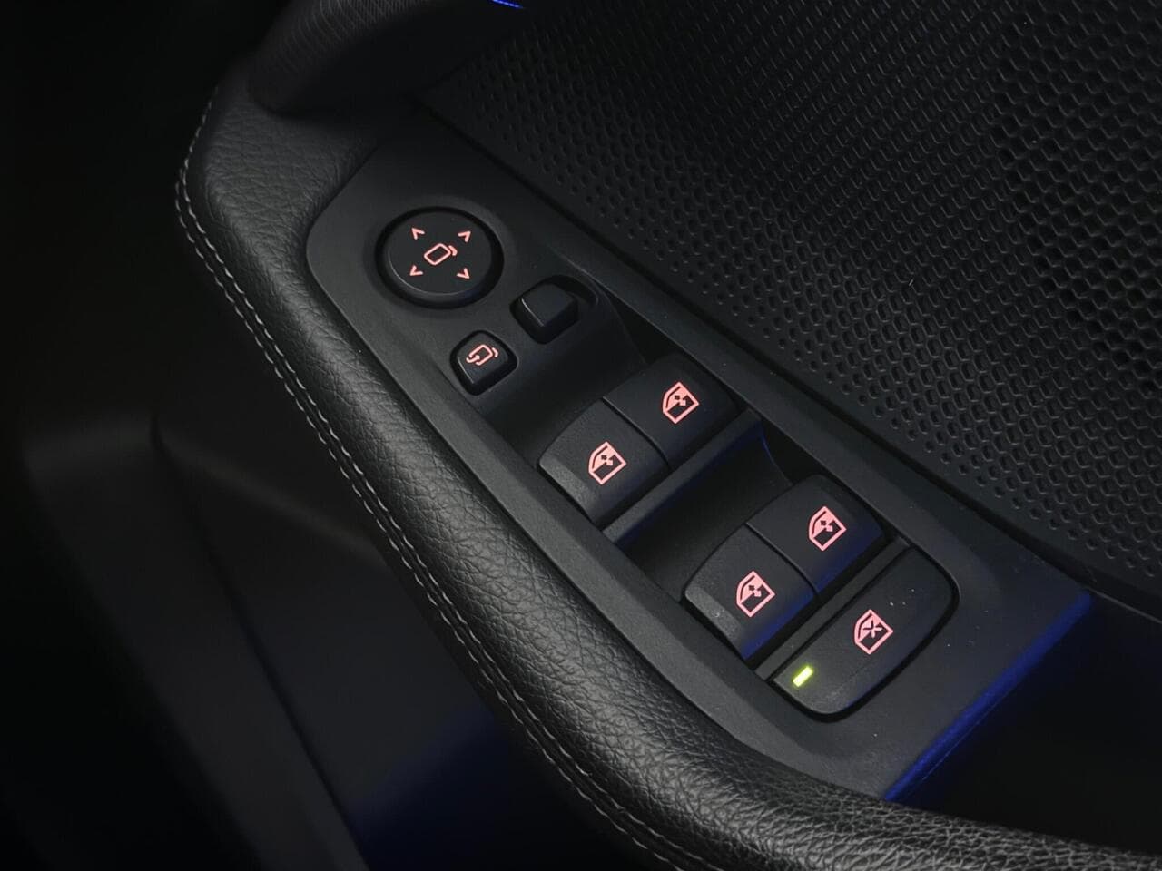 BMW 1 Series thumbnail Misc Controls