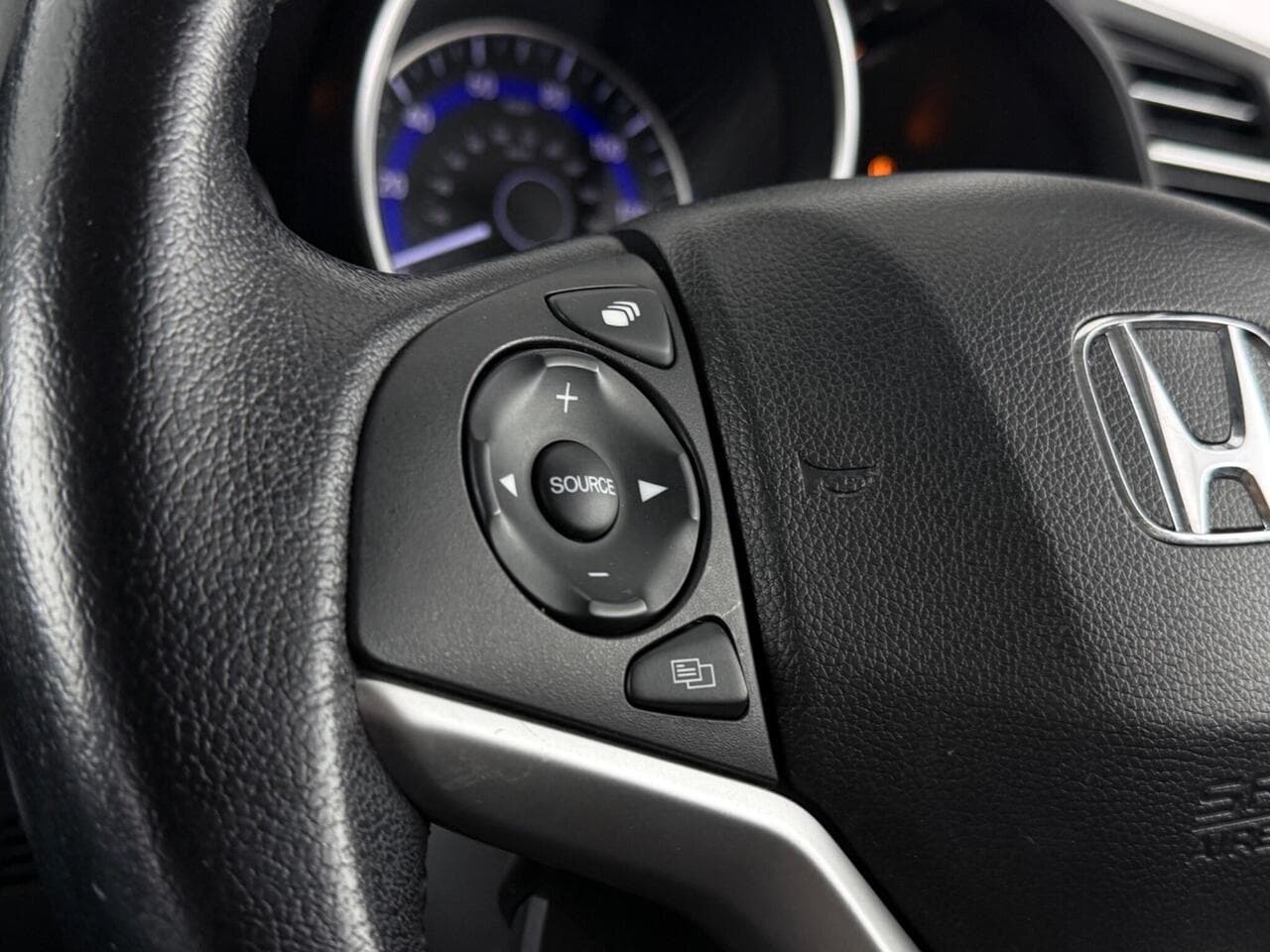 Honda Jazz thumbnail Misc Controls