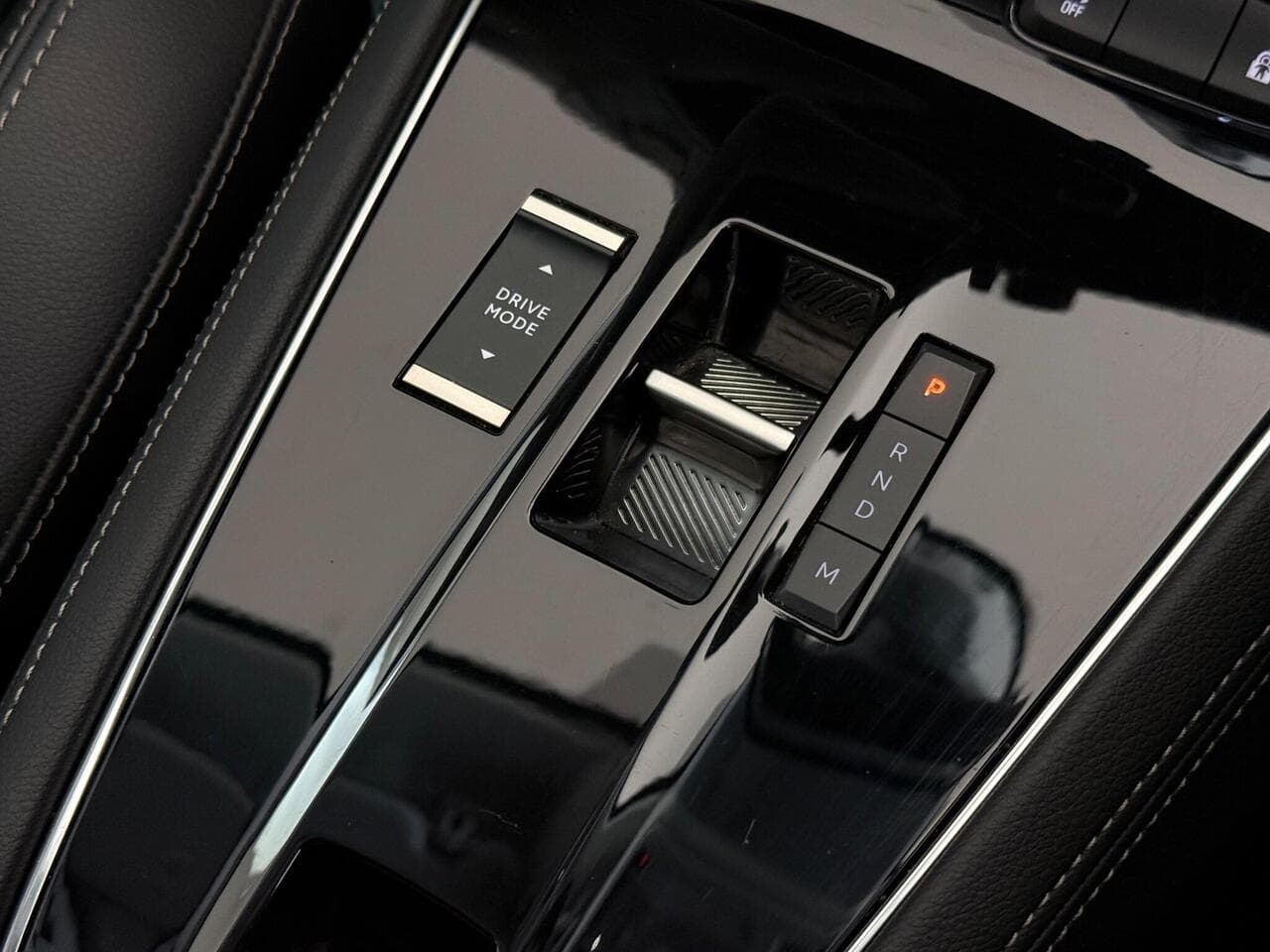 Vauxhall Grandland thumbnail Misc Controls