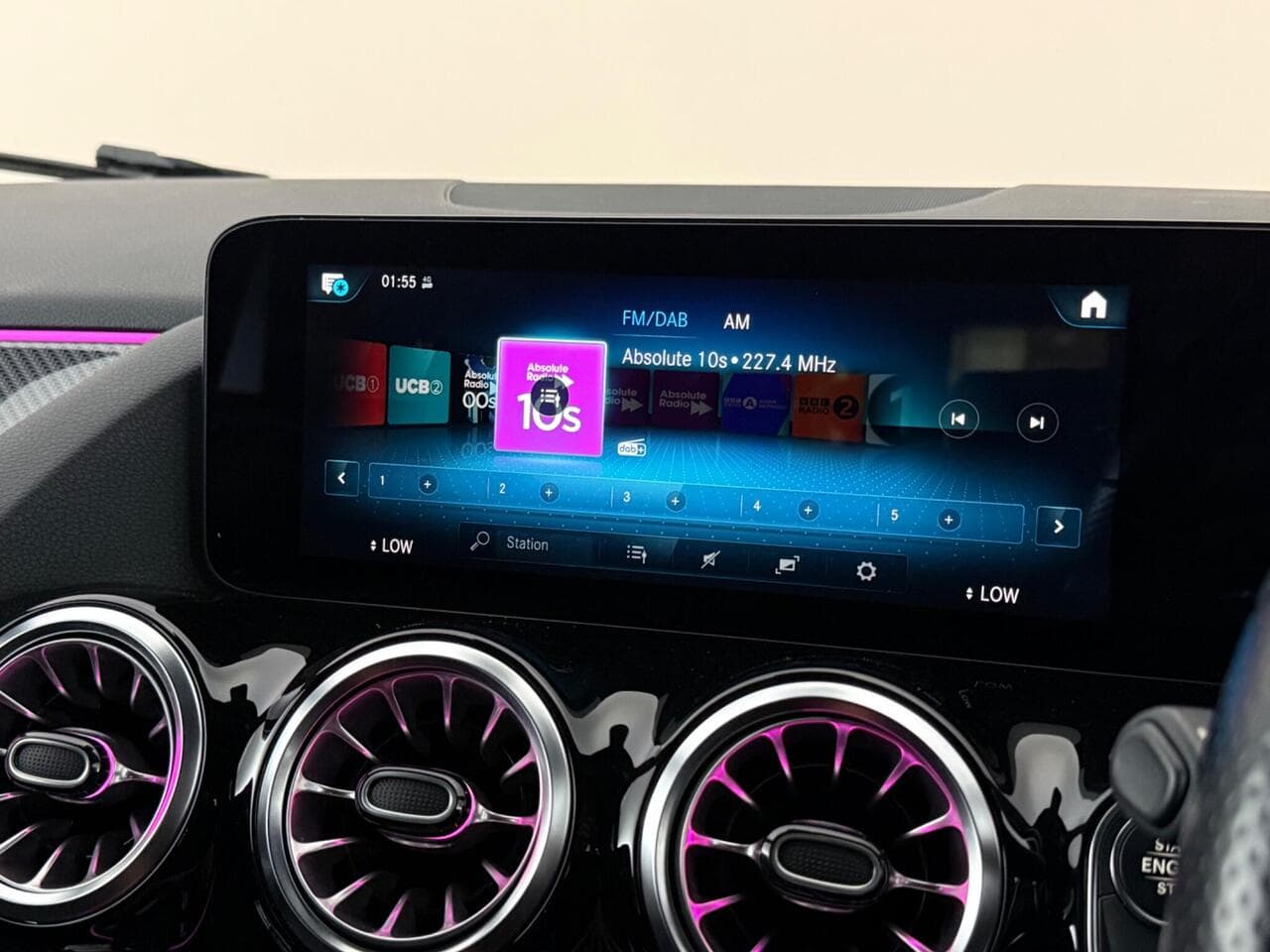 Mercedes-Benz GLA thumbnail Infotainment System
