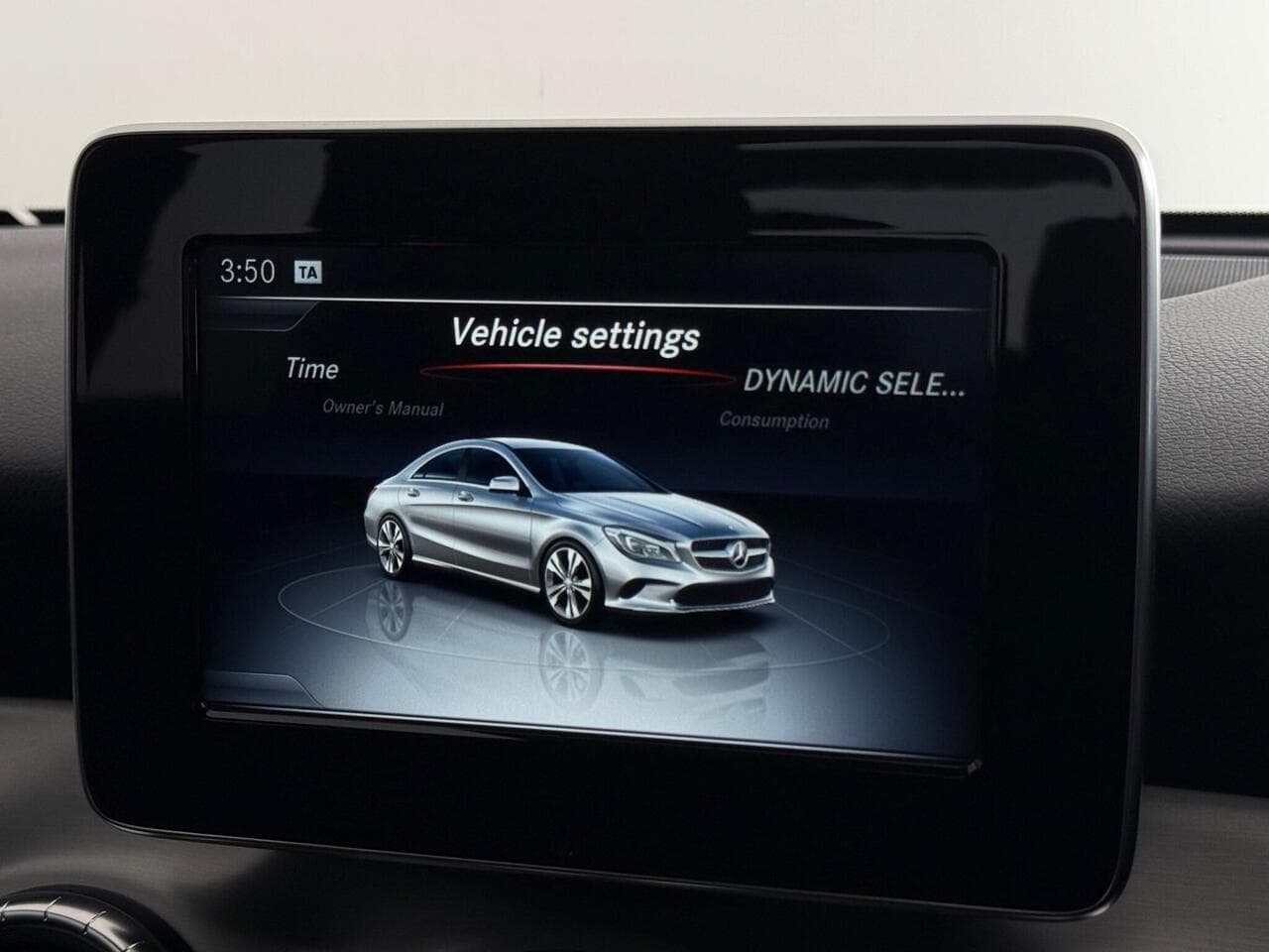 Mercedes-Benz CLA thumbnail Infotainment System