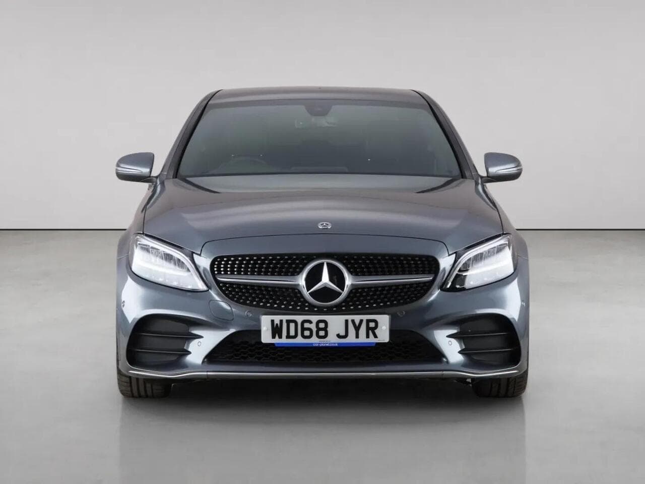 Mercedes-Benz C Class thumbnail Front