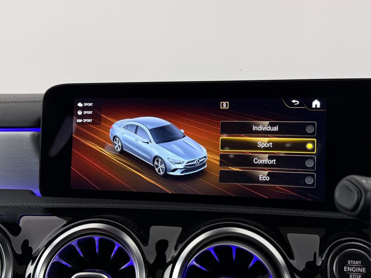 Mercedes-Benz CLA thumbnail Infotainment System