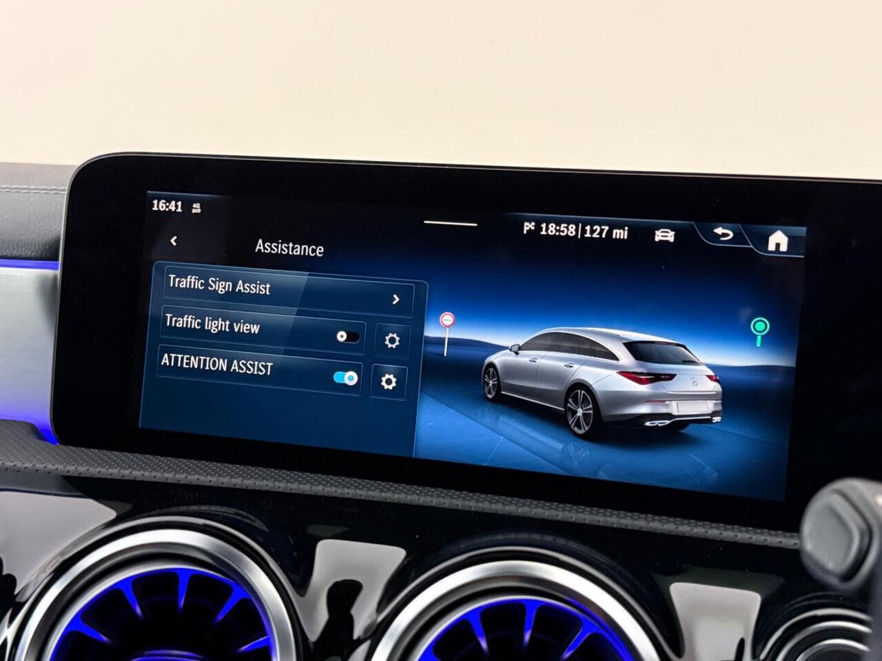 Mercedes-Benz CLA thumbnail Infotainment System