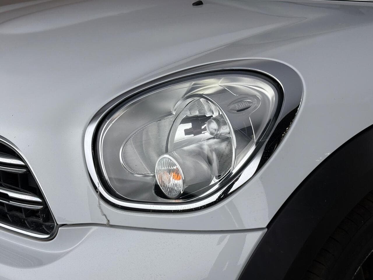 MINI Countryman thumbnail Lights Front