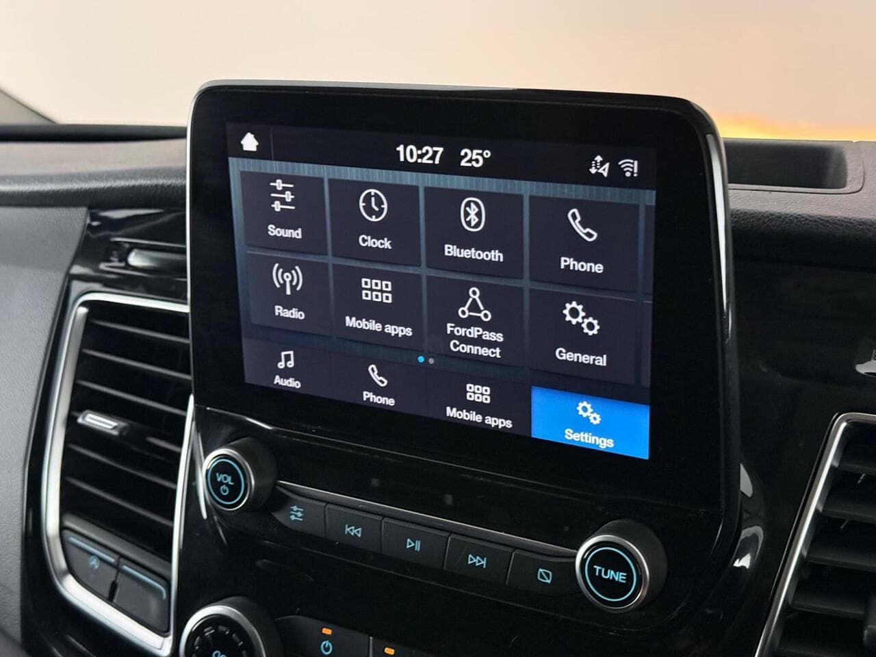 Ford Transit Custom thumbnail Infotainment System