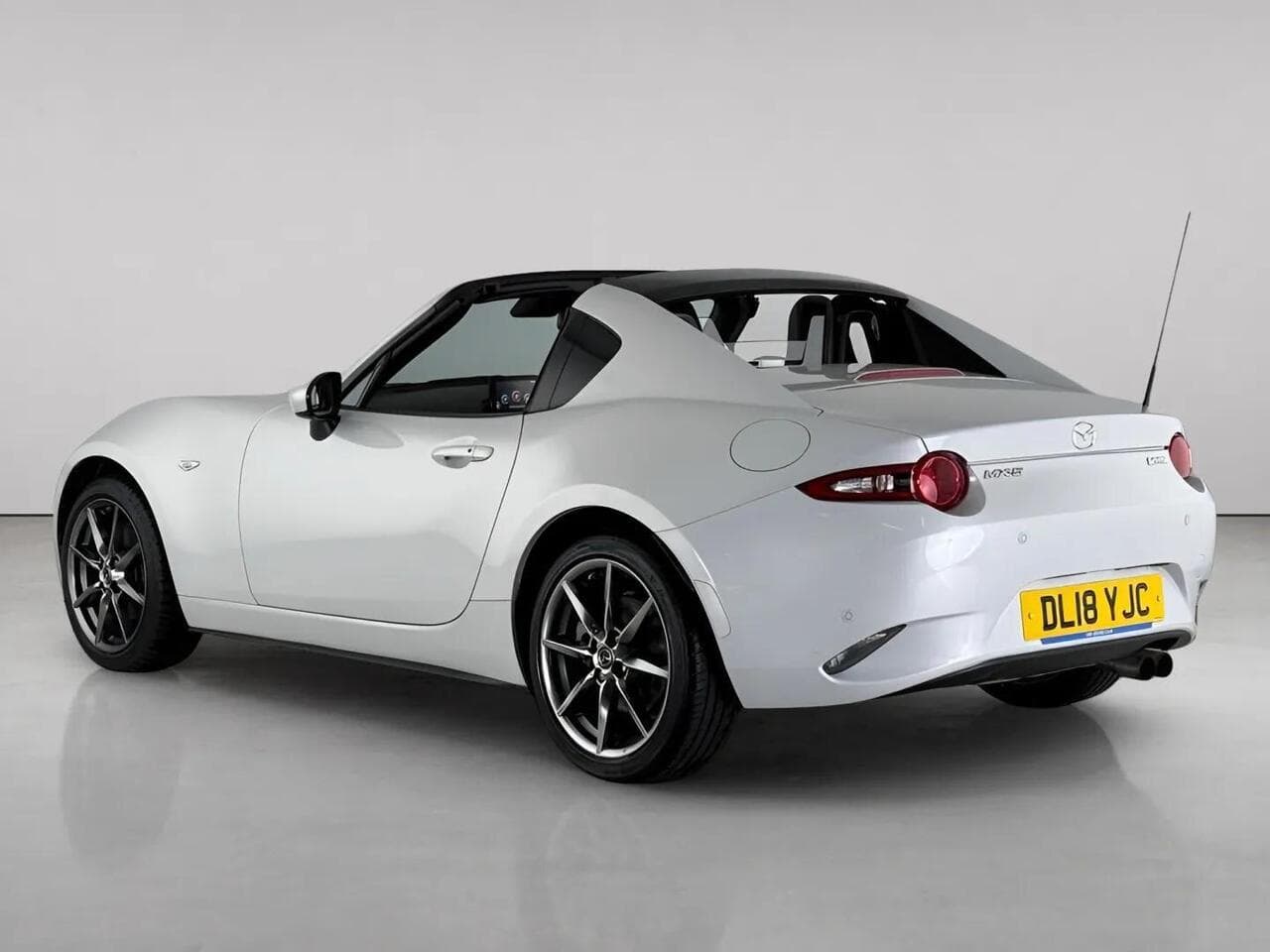 Mazda MX-5 RF thumbnail Rear Left