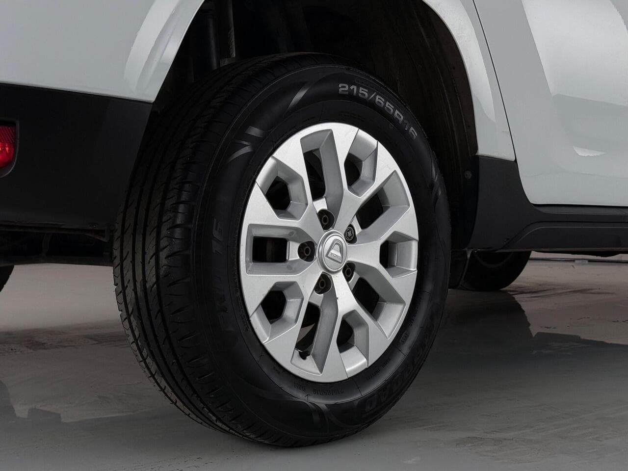 Dacia Duster thumbnail Wheel