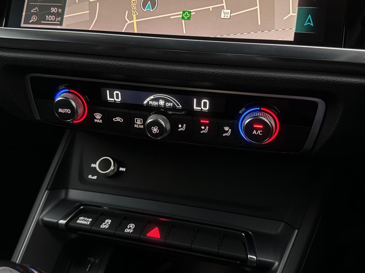 Audi Q3 thumbnail Infotainment System