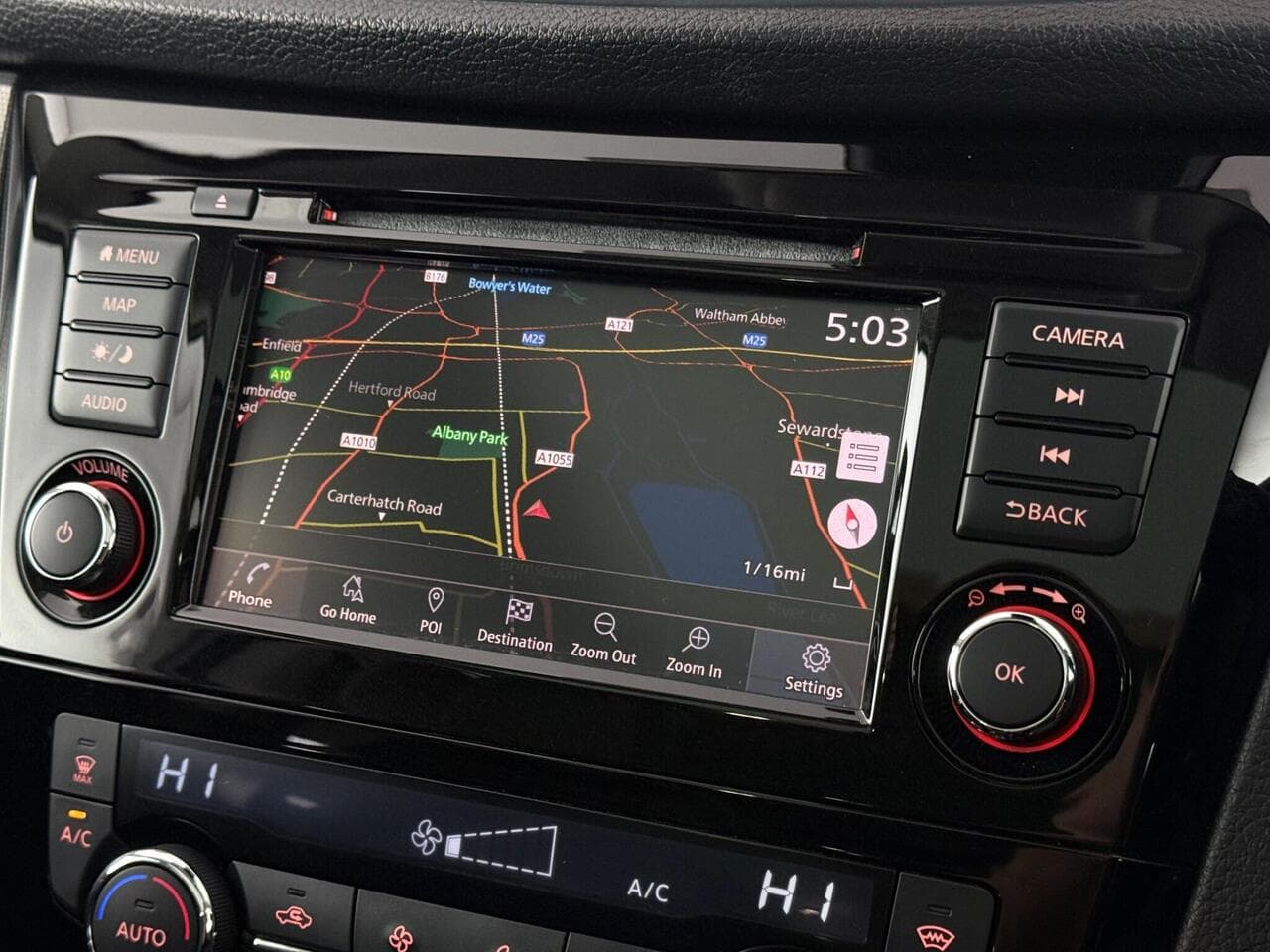 Nissan Qashqai thumbnail Infotainment System