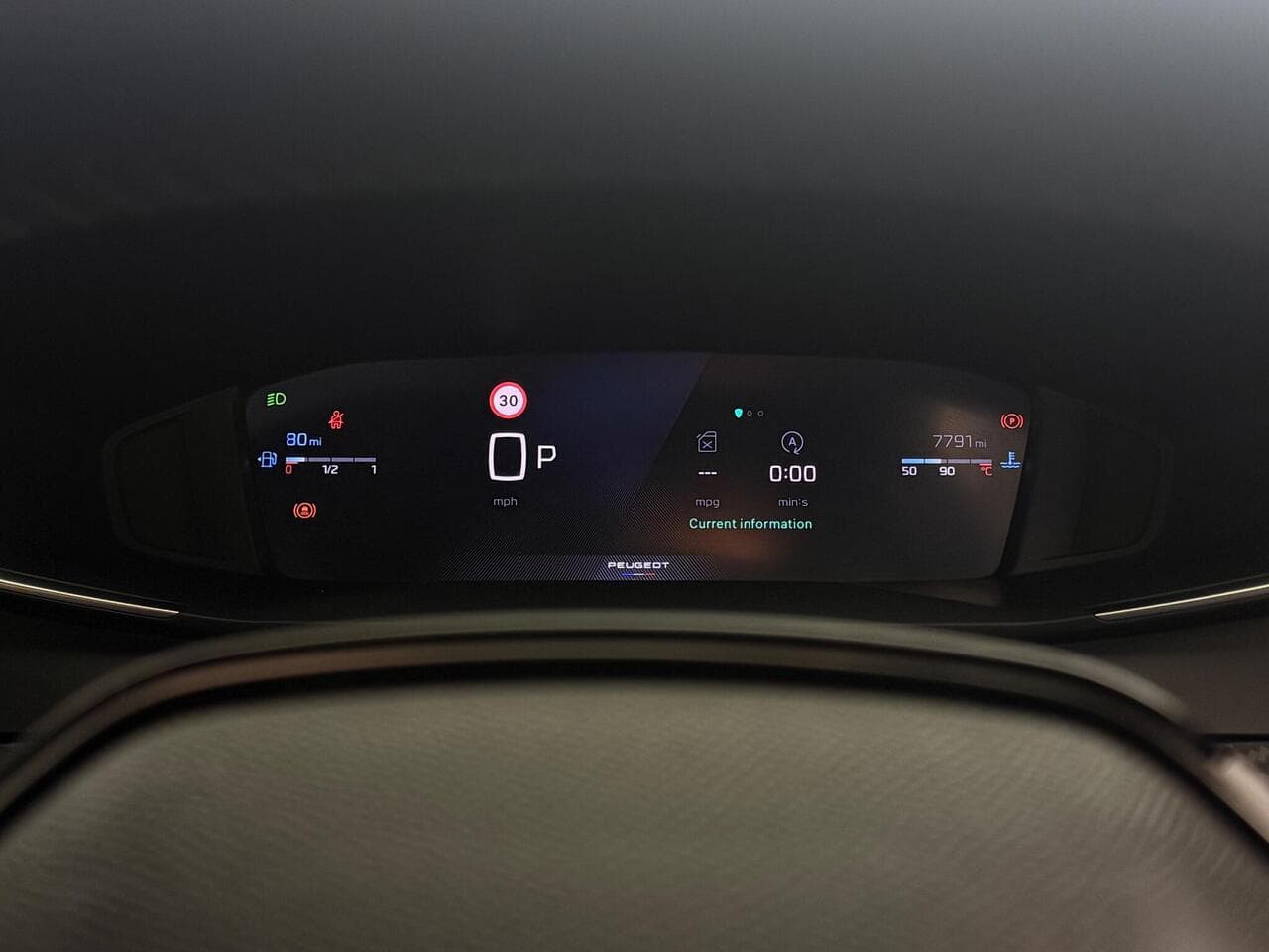 Peugeot 2008 thumbnail Driver Instruments