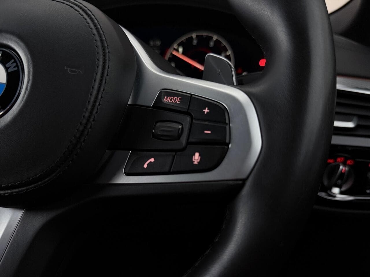 BMW 5 Series thumbnail Misc Controls