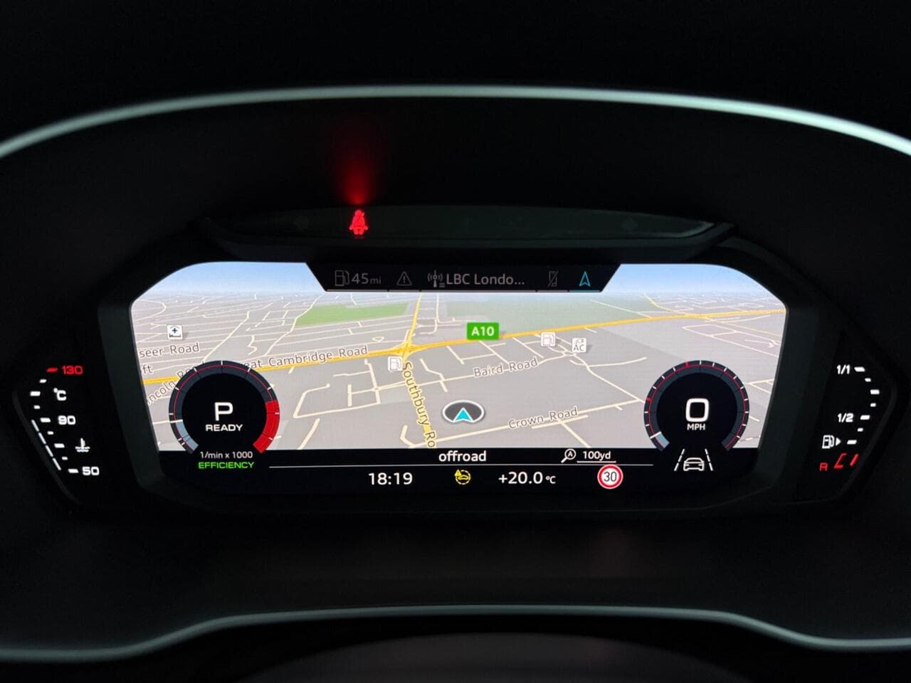 Audi Q3 thumbnail Driver Instruments
