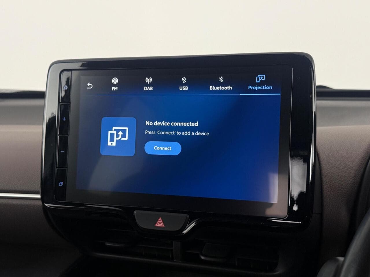 Toyota Yaris Cross thumbnail Infotainment System
