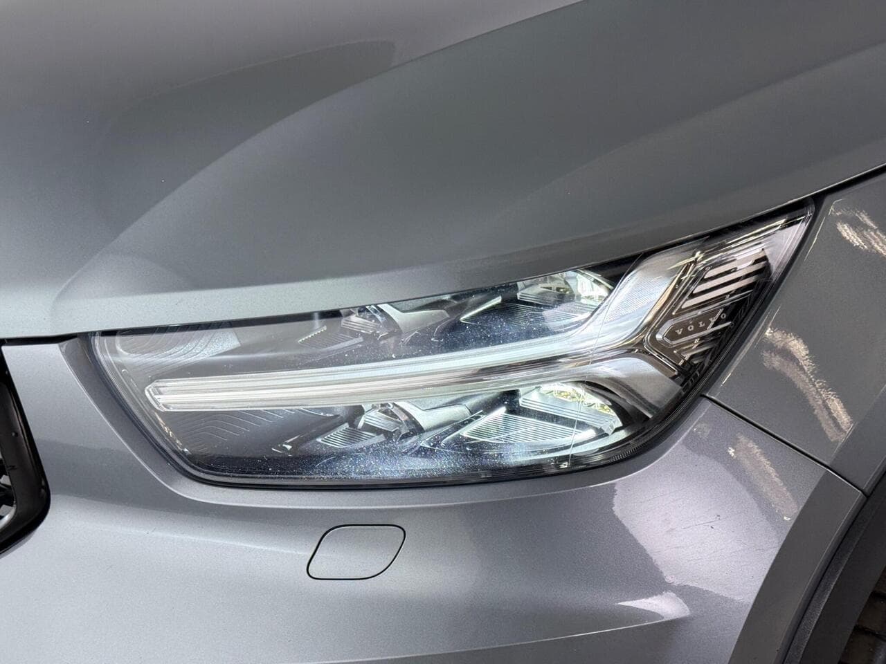 Volvo XC40 thumbnail Lights Front