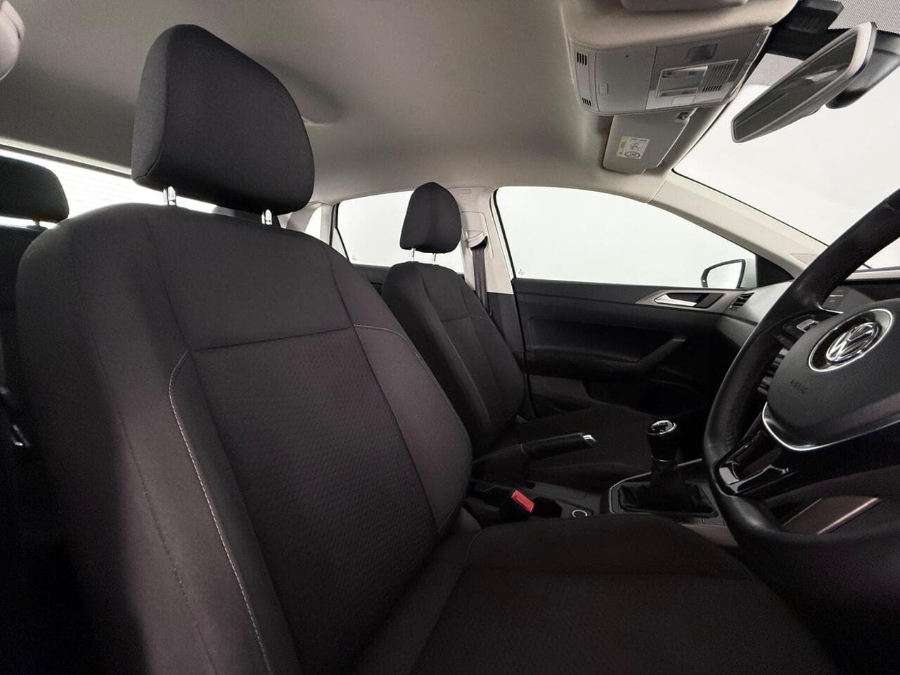 Volkswagen Polo thumbnail Seat Driver