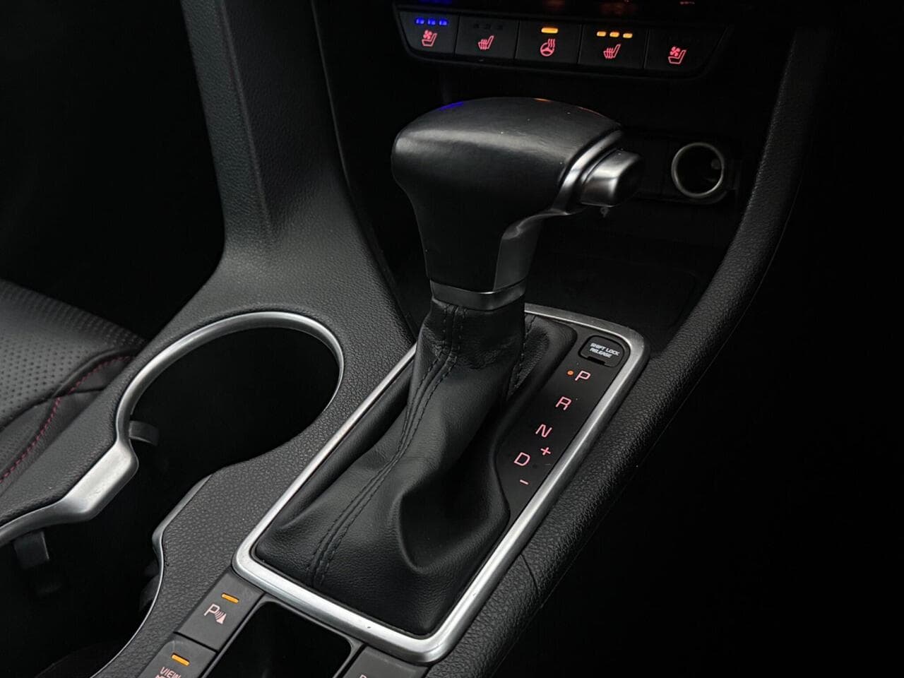 Kia Sportage thumbnail Interior Front