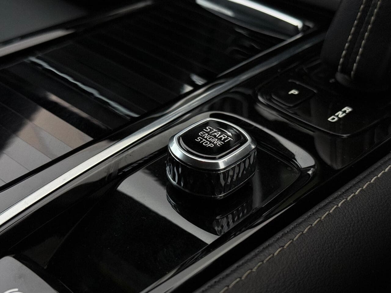 Volvo S60 thumbnail Interior Front