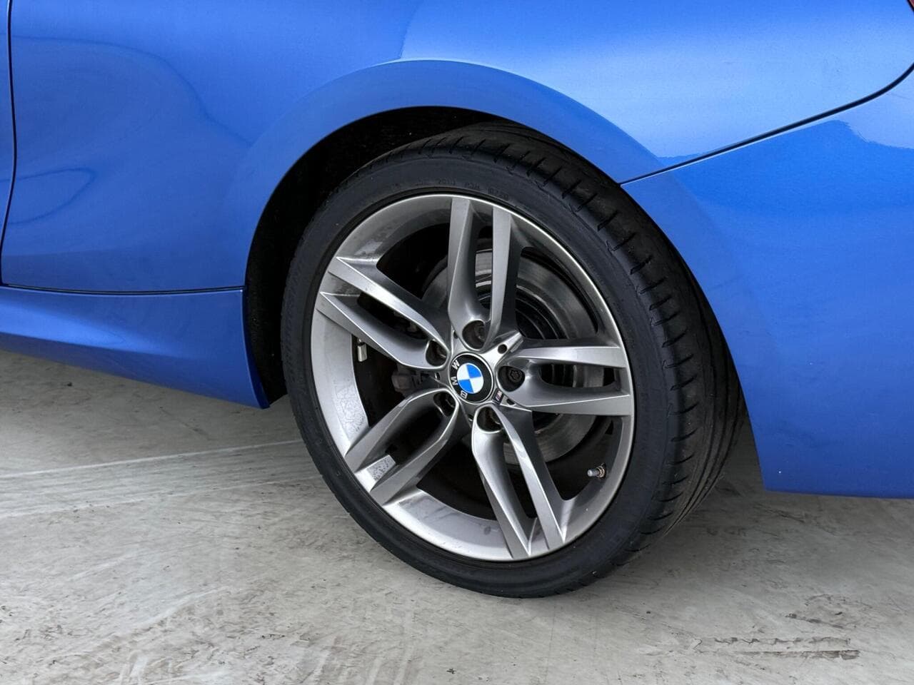 BMW 2 Series thumbnail Wheel