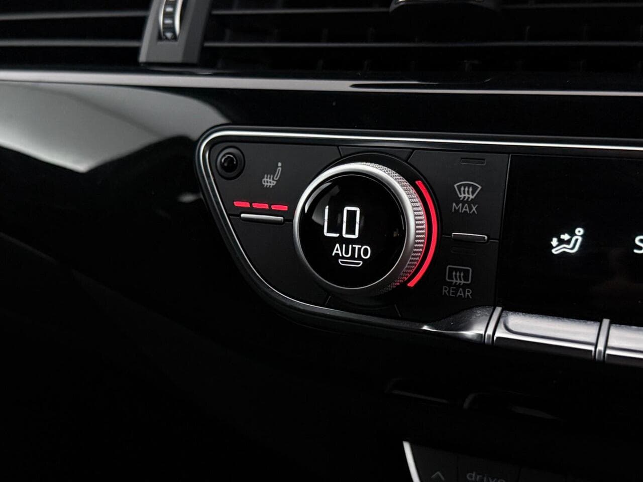 Audi A4 Avant thumbnail Misc Controls