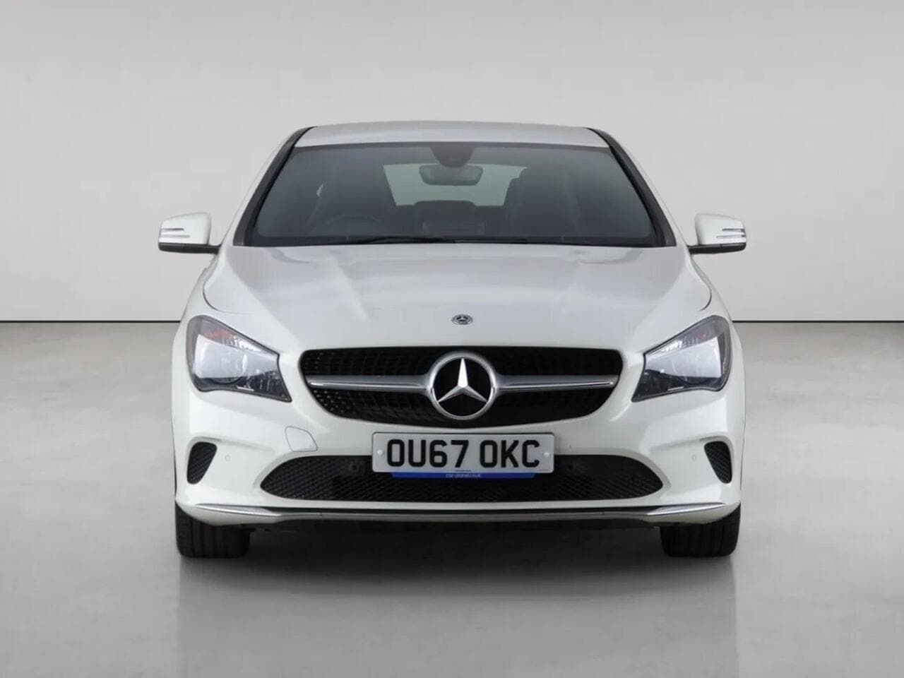 Mercedes-Benz CLA thumbnail Front