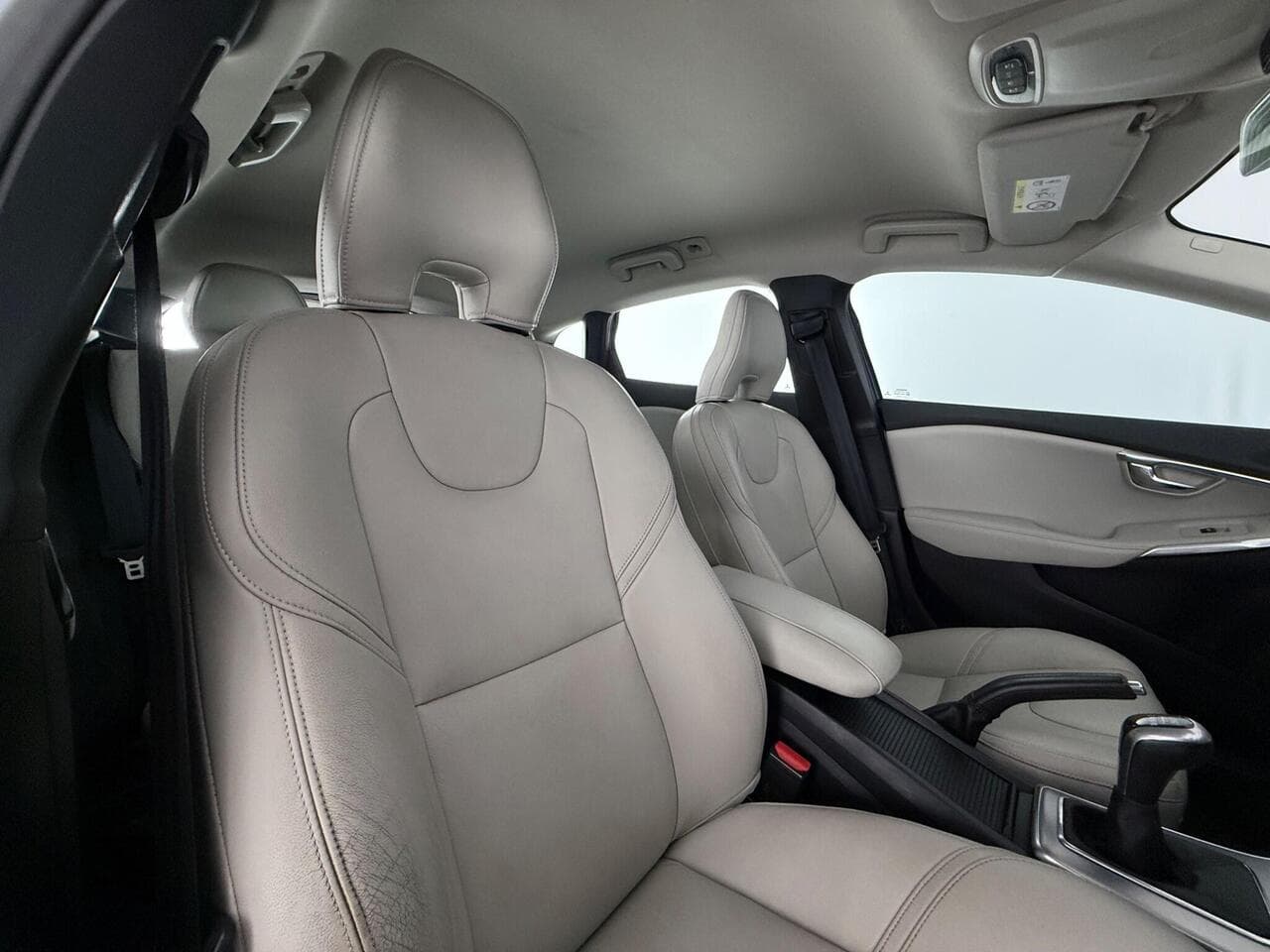 Volvo V40 thumbnail Seat Driver