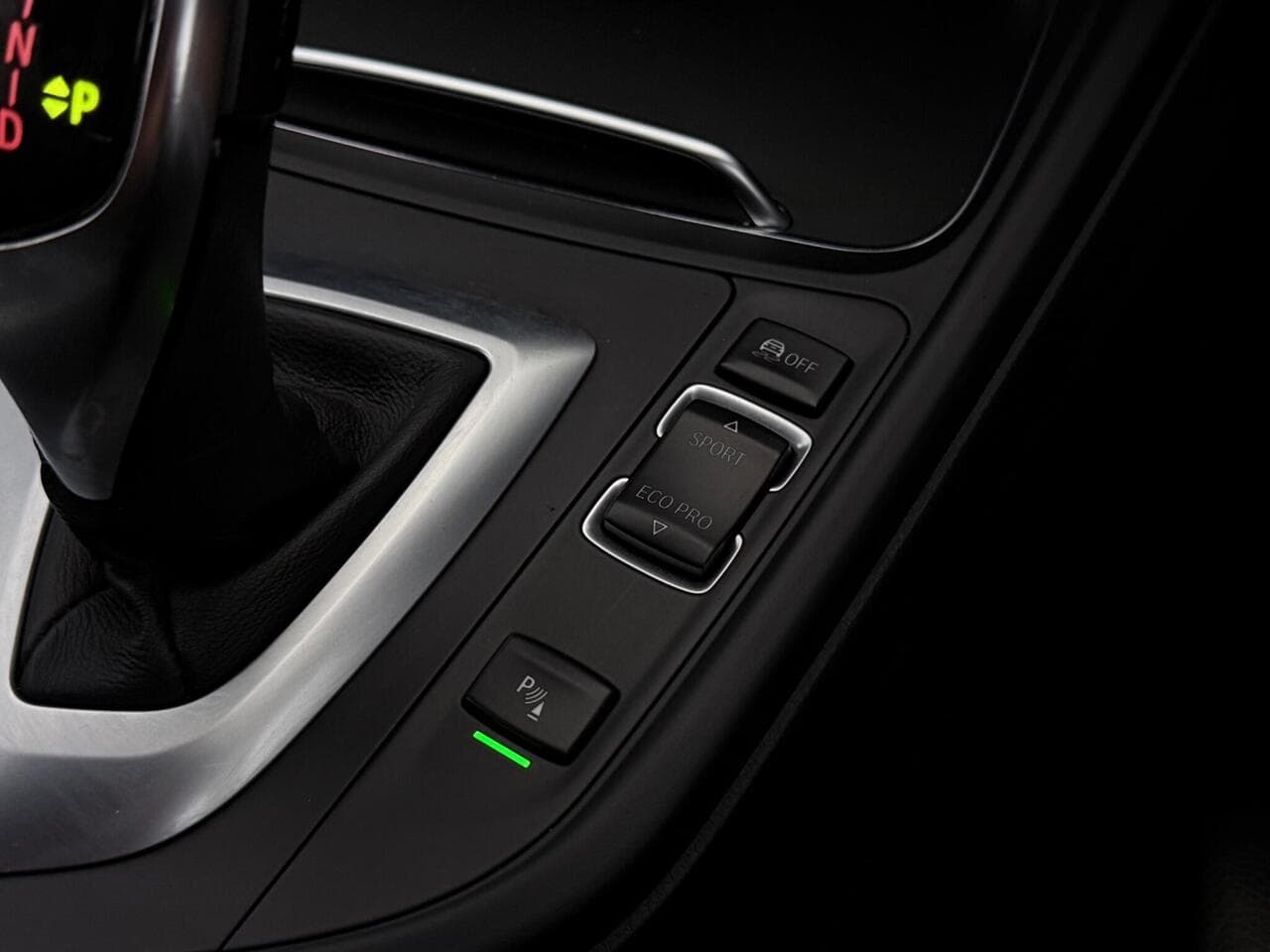 BMW 3 Series thumbnail Misc Controls