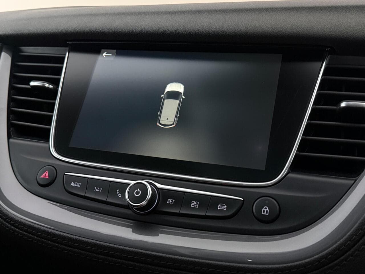 Vauxhall Grandland X thumbnail Infotainment System