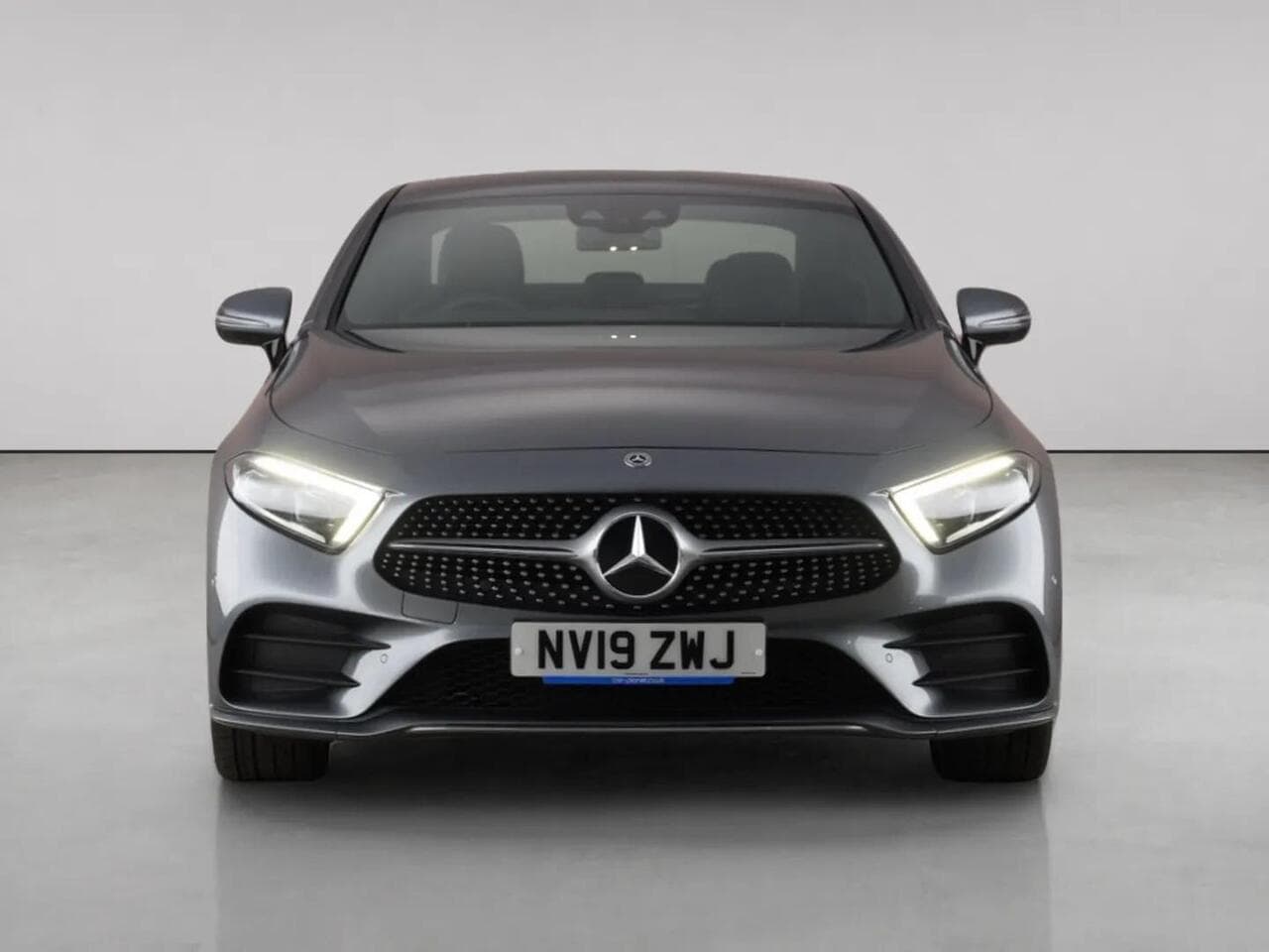 Mercedes-Benz CLS thumbnail Front