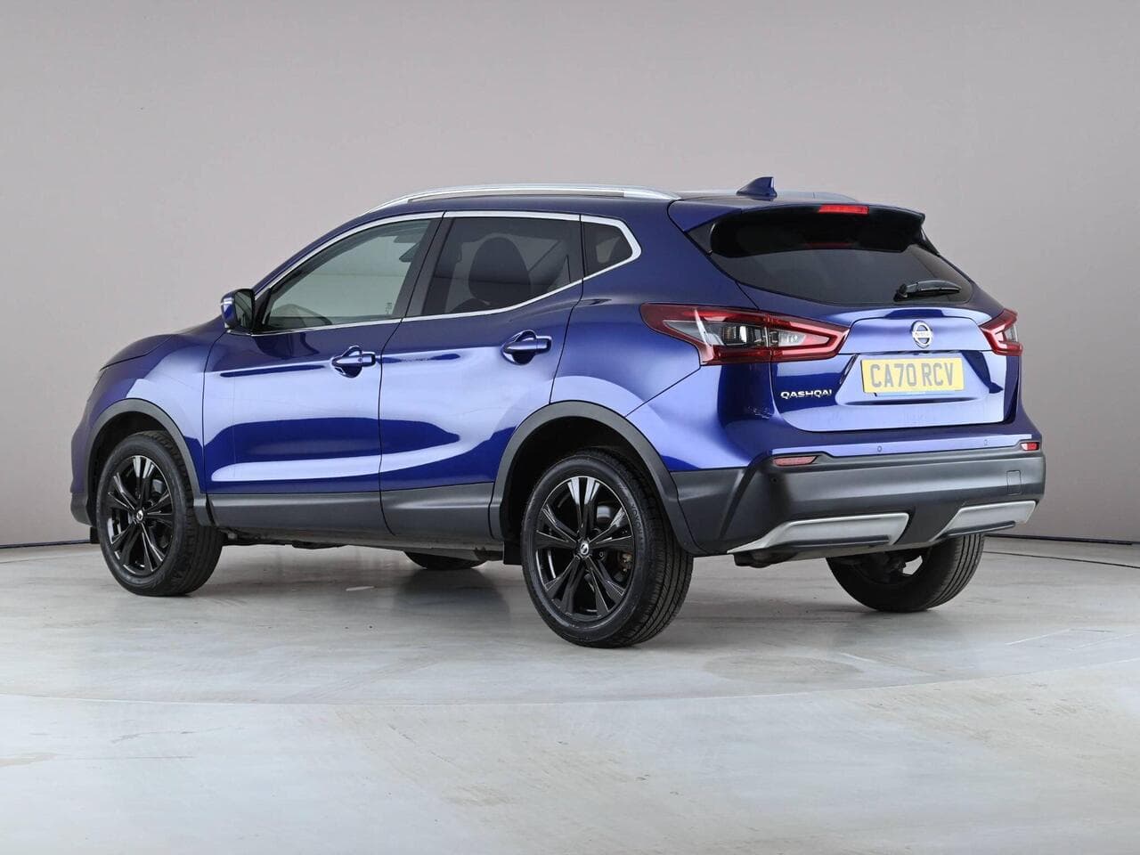Nissan Qashqai thumbnail Rear Left