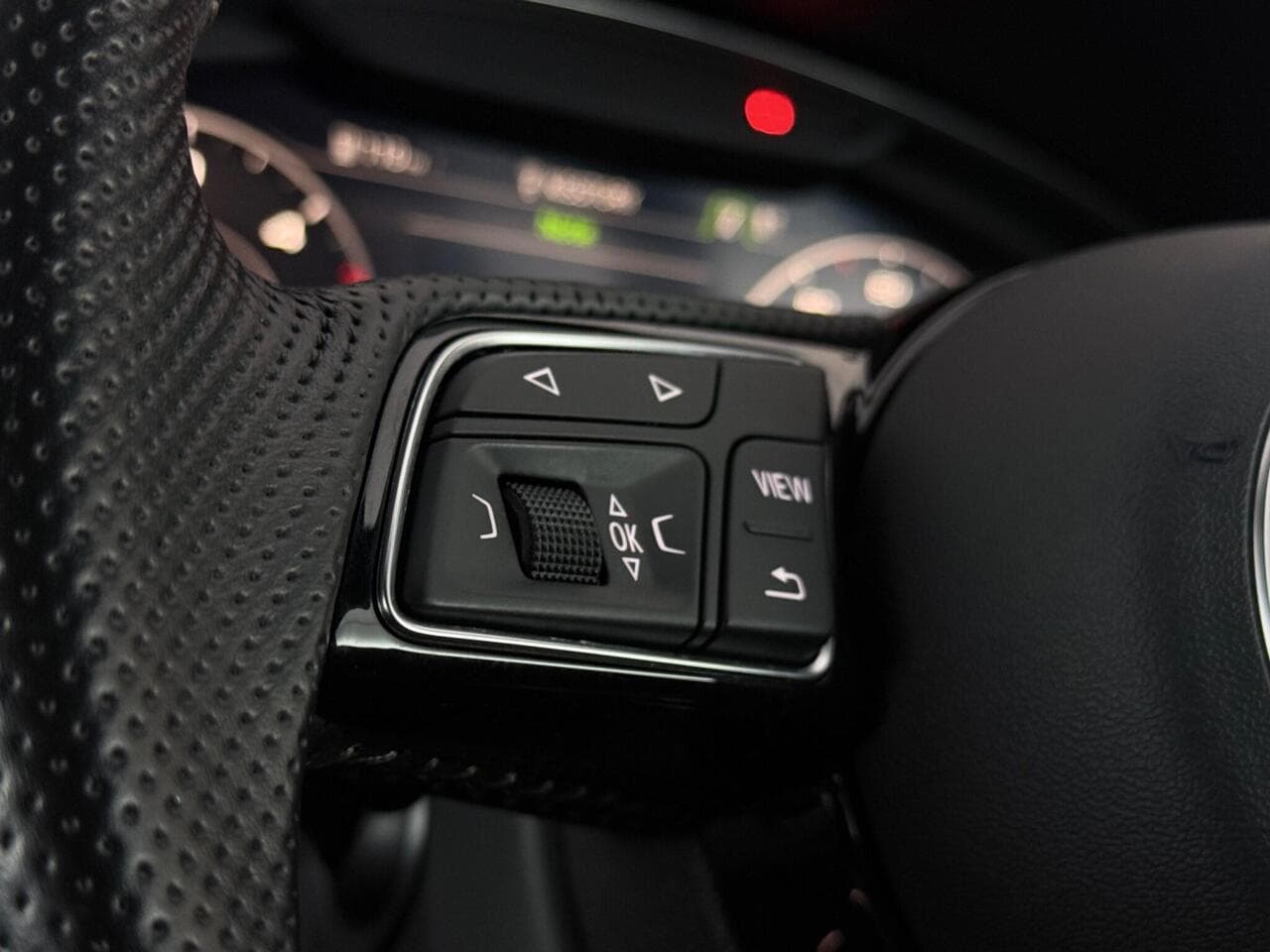 Audi A5 thumbnail Misc Controls