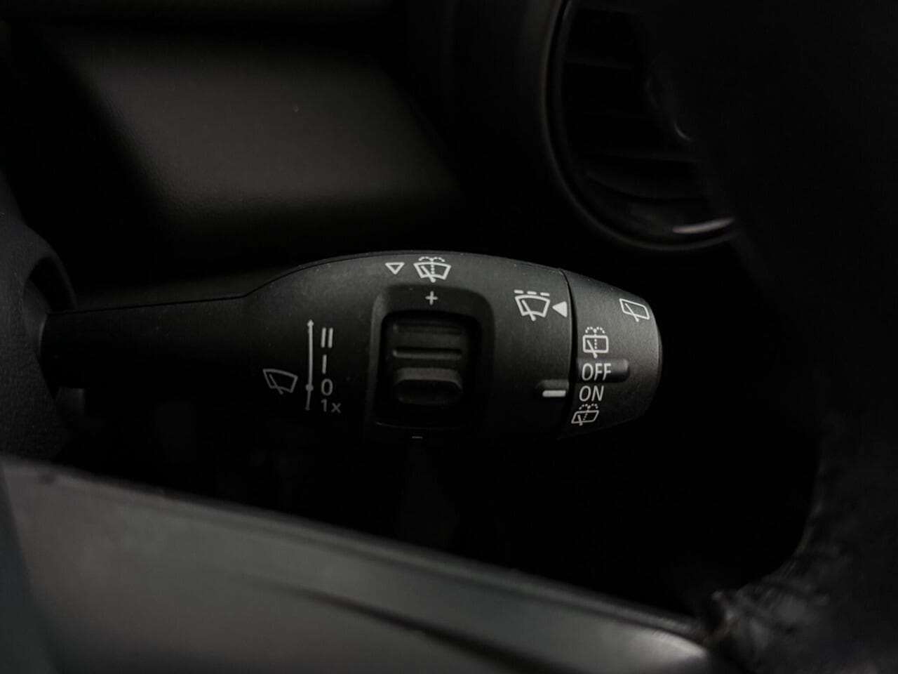 MINI Hatch thumbnail Misc Controls