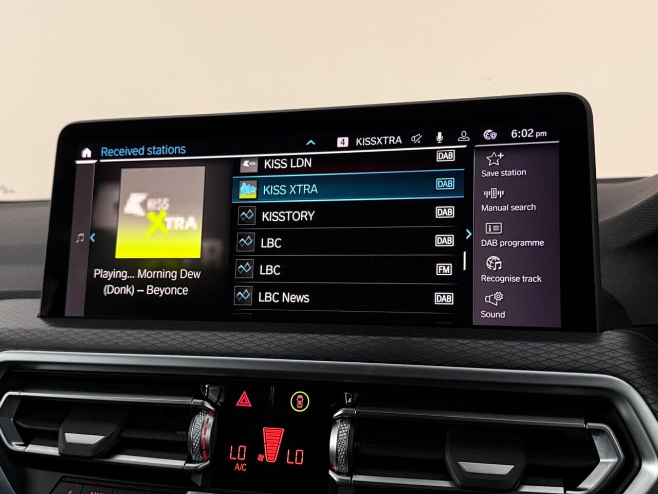 BMW X3 thumbnail Infotainment System