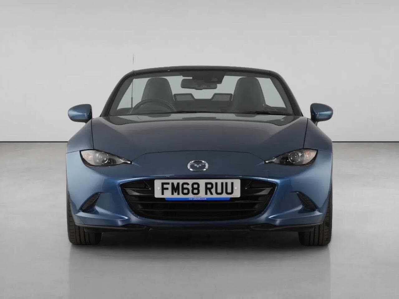 Mazda MX-5 thumbnail Front